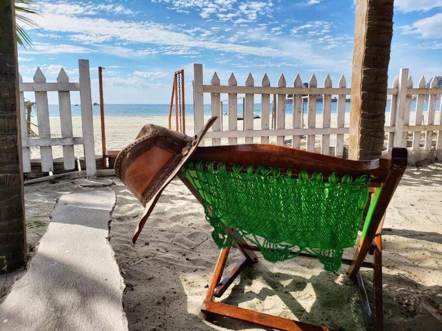 마사틀란 Casa A Pie De Playa Isla De La Piedra 아파트 외부 사진