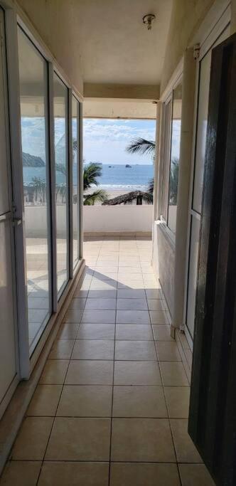 마사틀란 Casa A Pie De Playa Isla De La Piedra 아파트 외부 사진